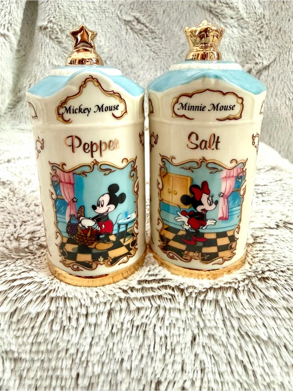 Vintage 1997 Lenox Disney Mickey & Minnie Salt & Pepper Shaker Set